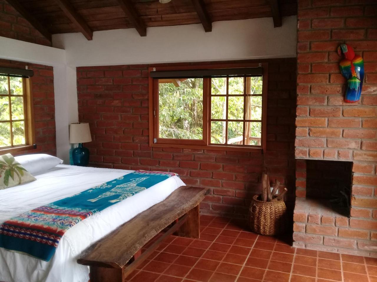 La Casa Del Rio B&B 普约 外观 照片